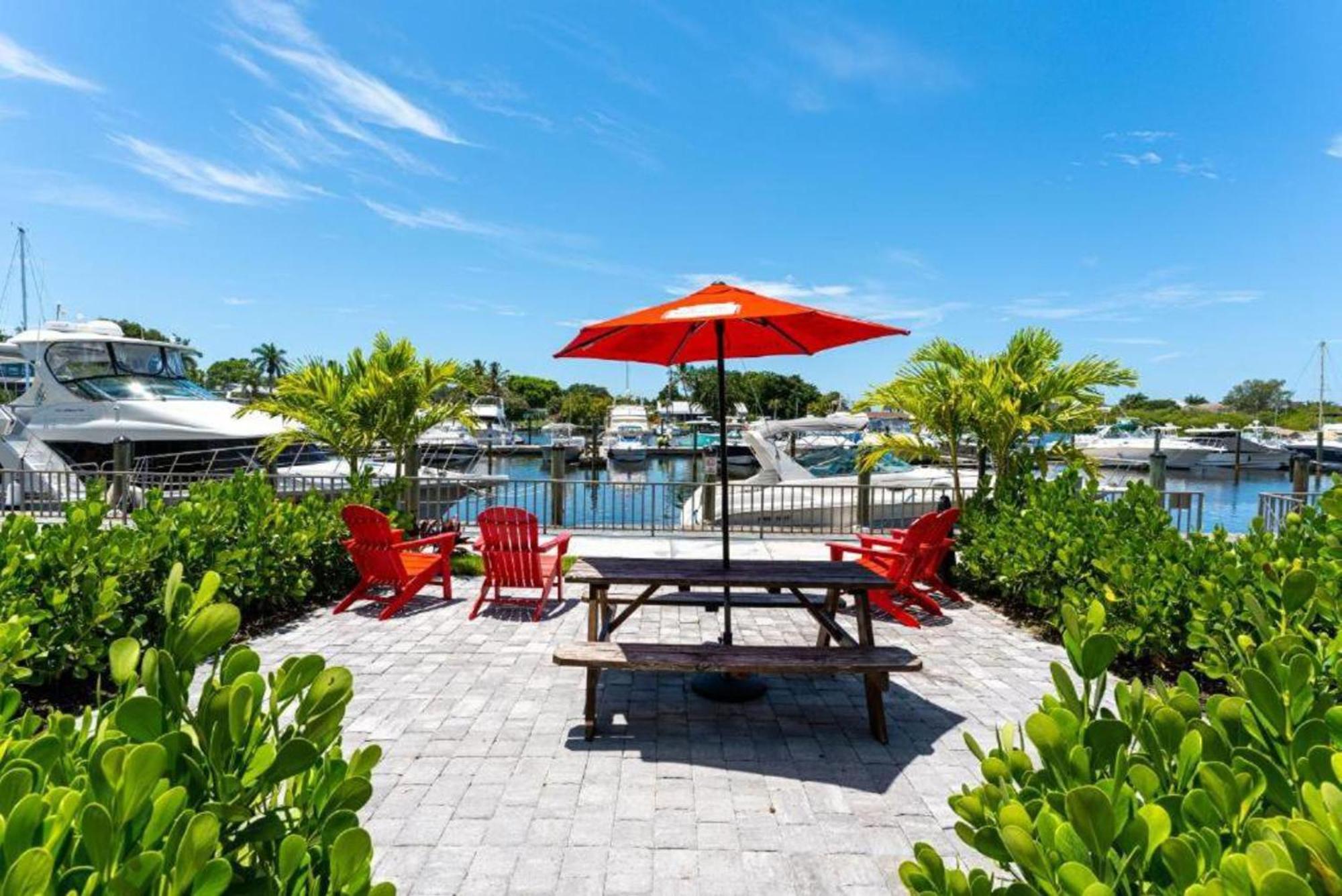 South Bradenton Getaway At The Marinaアパートホテル エクステリア 写真