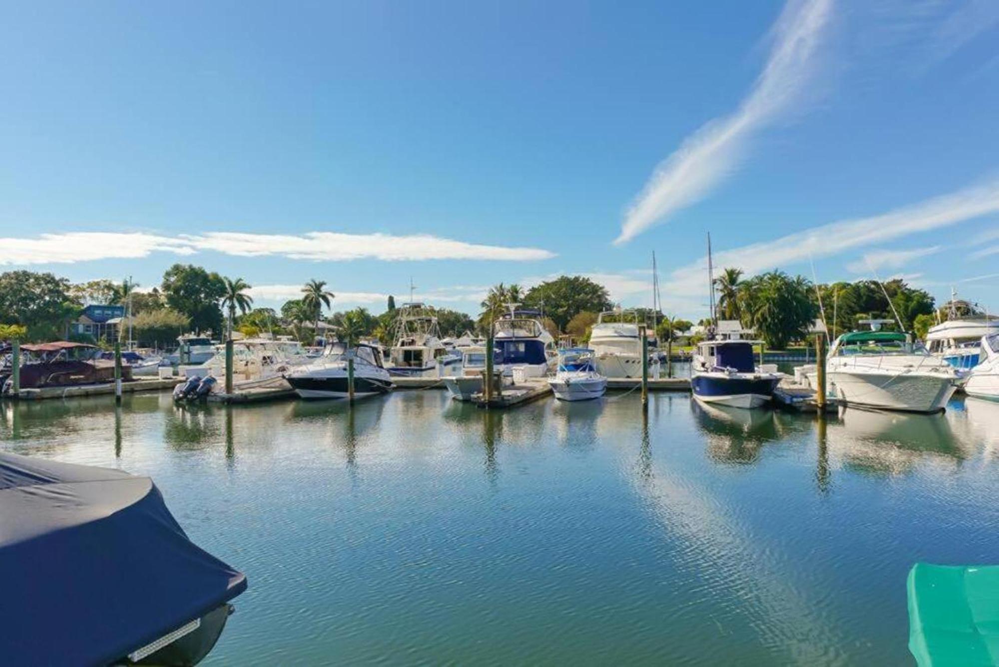 South Bradenton Getaway At The Marinaアパートホテル エクステリア 写真